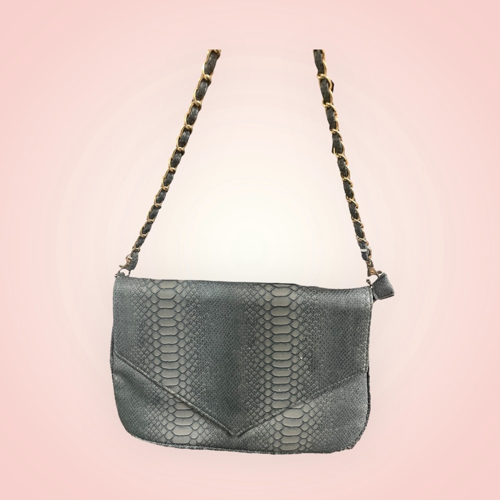 Francesca’s Snake Print Clutch/Shoulder Bag GUC